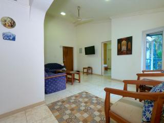 ROSSIO' Pool + Garden, Steps from Beach - Calangute - 4