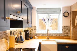 Cotswold cottage with hot tub - Bledington - 7