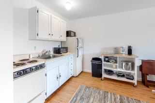 Large Studio with Patio and Pool - North Truro - 4