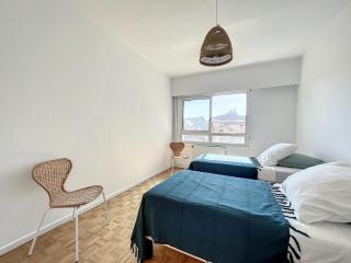 Appartement Spacieux - Vue Notre-Dame de la Garde - Les Freres de la Loc' - 5