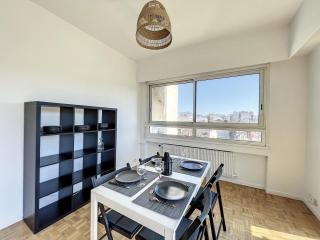 Appartement Spacieux - Vue Notre-Dame de la Garde - Les Freres de la Loc' - 3