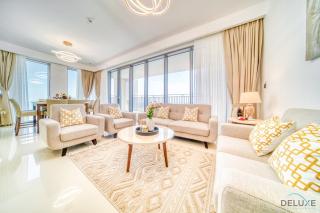 Exclusive Offer Best Price for Stunning 3BR Stay by Deluxe Holiday Homes - Dubai - 6
