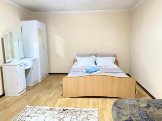 Town House, Метро Райымбек - Almaty - 8