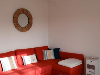 Maison mitoyenne proche Le Palais avec jardin et terrasse, 2 chambres - FR-1-418-220 - 3