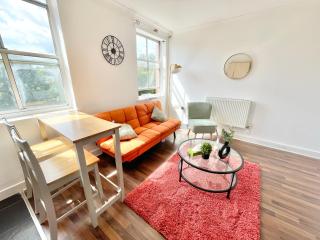 Chic 2-Bed Apartment in Southampton with Parking - Southampton - 0
