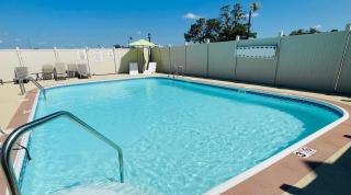 Clarion Inn & Suites Evansville Eastland Area - 7