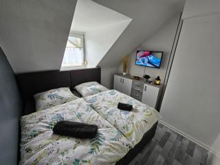 Exklusives und helles Dachgeschoss-Apartment No 3 im Zentrum von Kassel, schnelles 1Gbit Internet, Geschirrspüler, Boxspringbetten - Kassel - 5