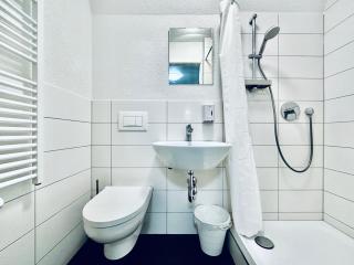 Monteurzimmer - Worker's accommodation - ZIMMERzuVERMIETEN in Balsthal Solothurn - Balsthal - 4