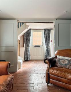 The Pear Tree Inn - 9
