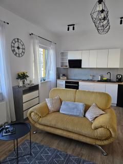 Studio Jellow - 9