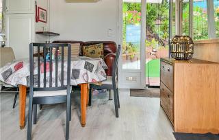 2 Bedroom Stunning Home In La Crau - 5