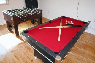 Game Room Near Yale - 6