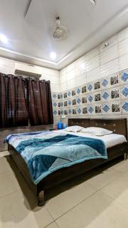 Hotel Shikhar Inn - 2