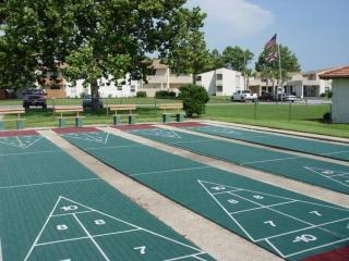 Secluded condo walking distance from the beach! - 1