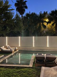 Luxury Villa with Pool, BBQ & Garden in Vouliagmeni - Atene - 6