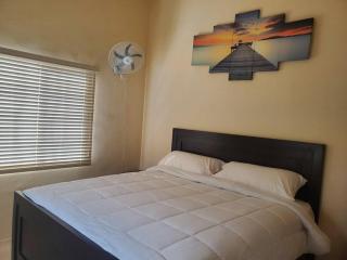 Zen at Phoenix- (24hr security) Gated Community - Government Pen - 7