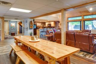 Spacious Old Forge Condo with Patio and Fire Pit! - Old Forge - 2