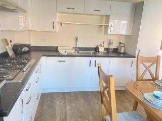Agase Way - Stylish 4 Bed Home - Milton Keynes - 1