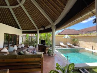 Tropical Villa Canggu - private pool, Wi-Fi and AC - Dalung - 9