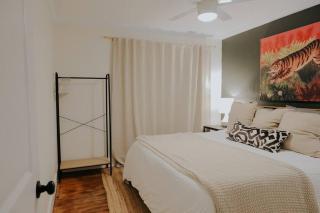 Dream On – Style & Comfort Near Historic Downtown - Panama City - 8