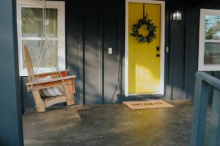 Dream On – Style & Comfort Near Historic Downtown - Panama City - 6