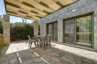 Ouzo Stone Studio - Plomarion - 3