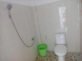 Penginapan Lamban Queens Kamar Double Bed Standar Room - 3