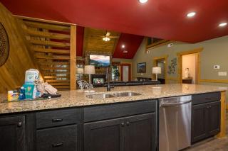 Brandon`s Mountain Retreat chalet - 3
