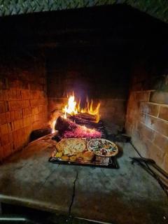 VIVID - Lake Macquarie Cosy House, heated pool, ev station, fireplace 1 hour from Sydney - 5