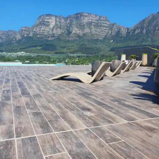 Newlands Peak - Spacious one-bed apartment - 2