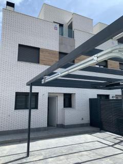 Acogedora casa en Madrid con piscina privada, jacuzzy y garaje - 7