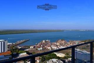 “PENZANCE” Great Location & Views at PenthousePads - Darwin - 1