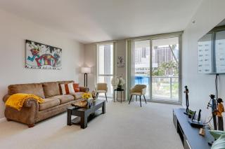 Miami Vacation Rental w/ Balcony, Pool & Hot Tub! - 6