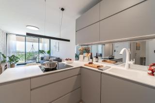 Unforgettable 2 BR Apt with Pool By Caesarea Beach - 9