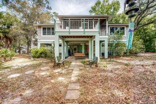 Suwanee House and Bungalow - Bell - 6