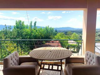 BOKAS EXOTIC HOUSE -  - 2