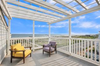 Stunning Beachfront Queens Getaway townhouse - 8