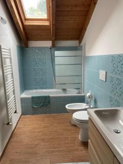 Charming two bedroom house - 7