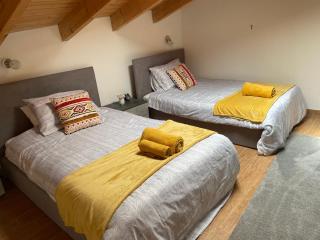 Charming two bedroom house - 5