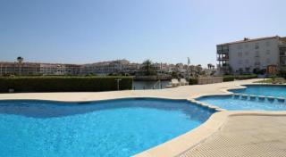 Apartament 3 persones amb piscina comunitaria Terrassa amb vistes canal i Llac St Maurici - Empuriabrava - 6