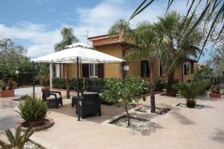 B&B Villa Isa - Drapia - 3