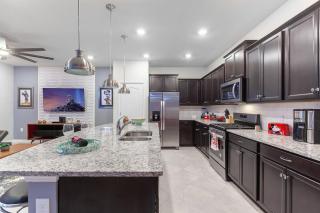 Private Pool Game Room in Resort with Clubhouse - 3