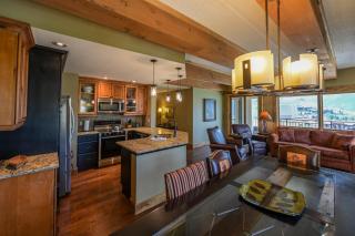 5th Floor 2BD 2BA Condo with Magnificent Views - 2