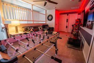 Home with Private Pool Game Room in Resort - 4