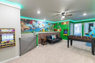 Home Pool Game Room on Resort - Davenport - 5