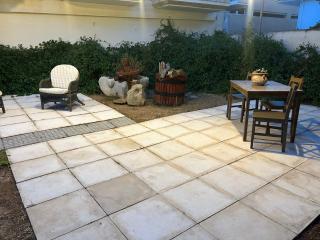 Paola’s Apartment Near Athens Airport - 1