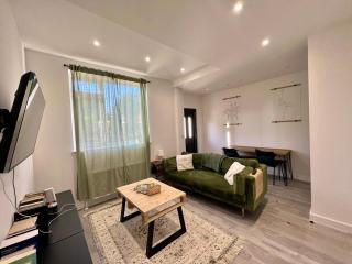 Lovely 1-bedroom flat with Patio - 1