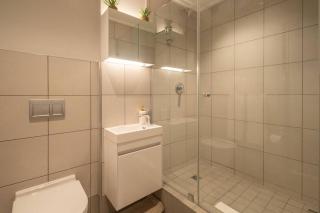 Contemporary City Oasis - 4