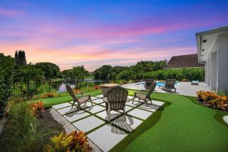 Mini Golf Course*Heated Saltwater Pool*Lakeview! - Jensen Beach - 9