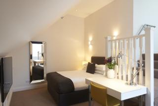 The Bell Inn Hotel - Horndon on the Hill - 7